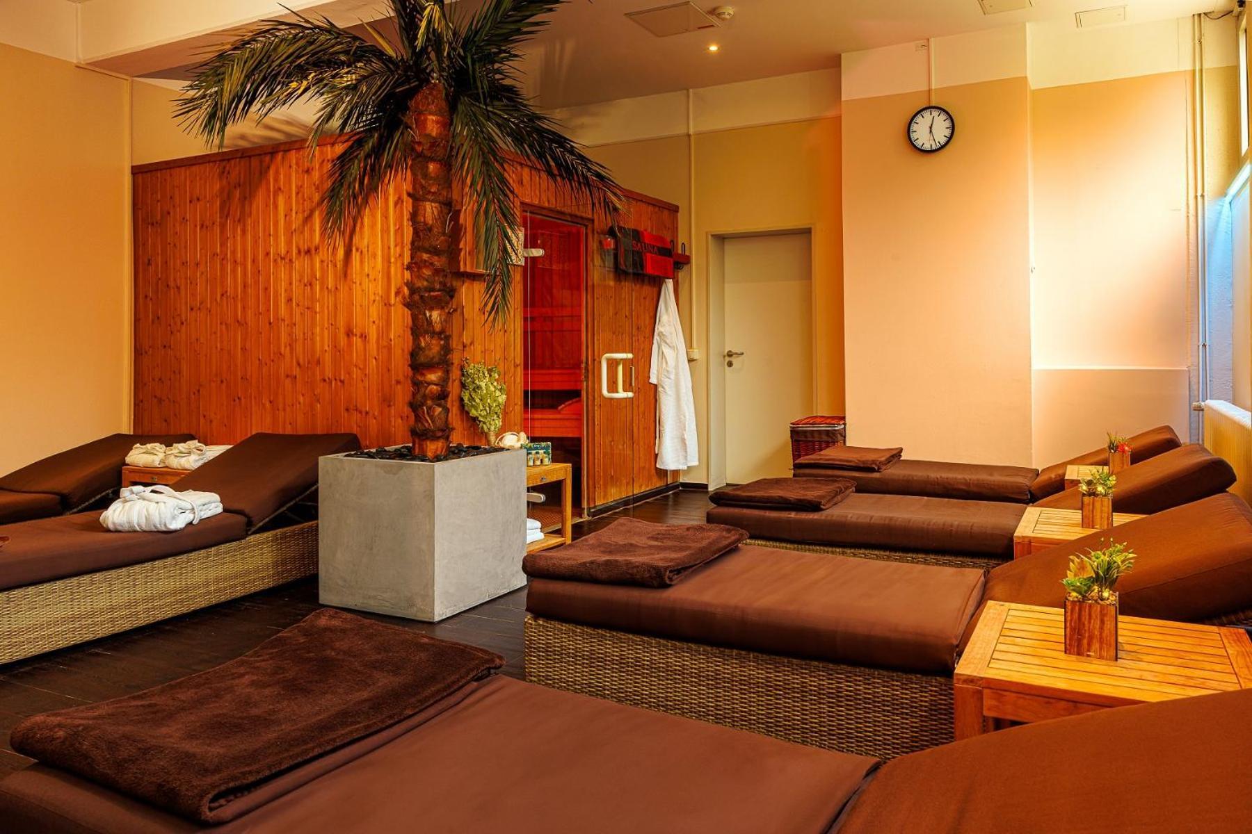 Genohotel Forsbach レスラート エクステリア 写真
