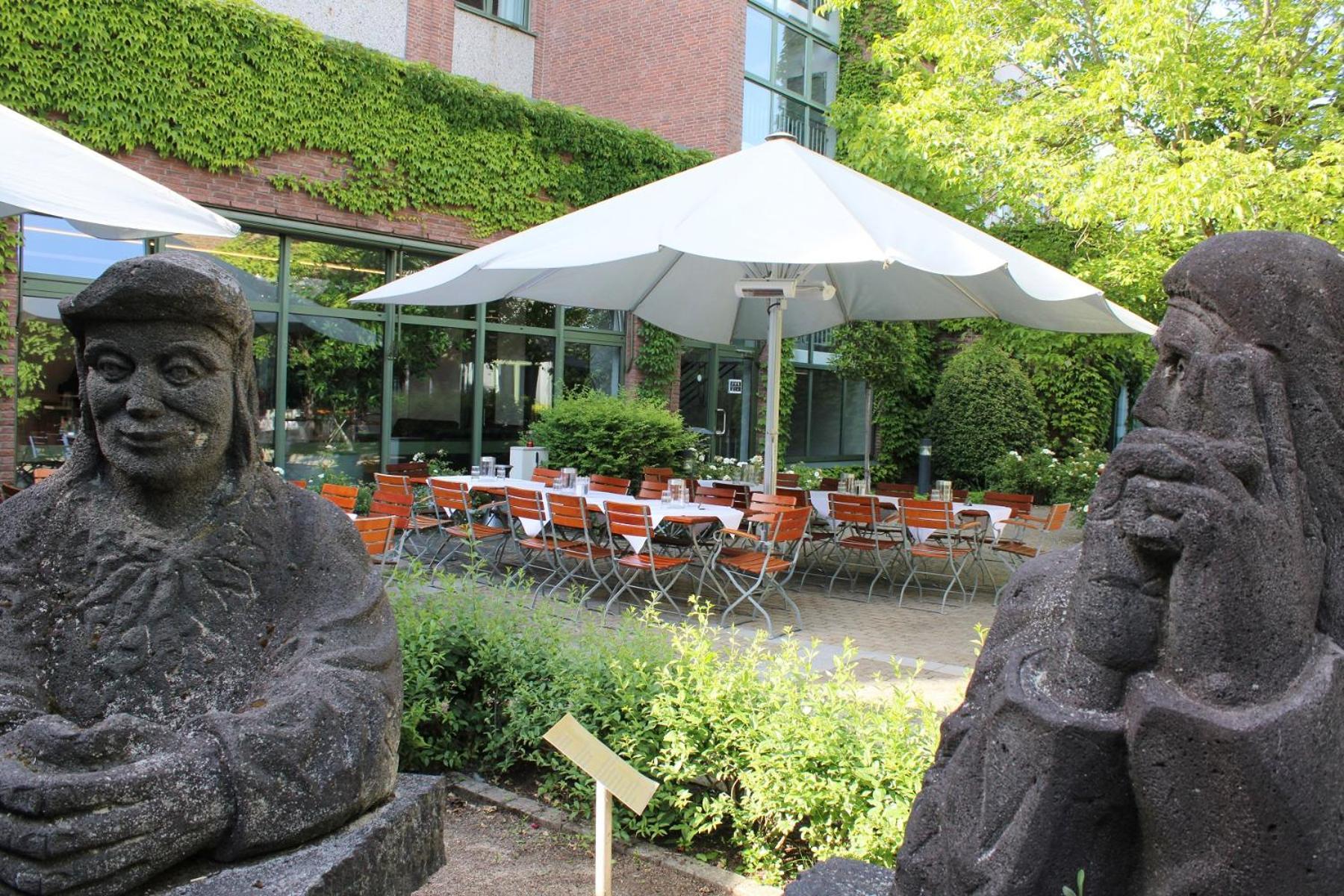 Genohotel Forsbach レスラート エクステリア 写真