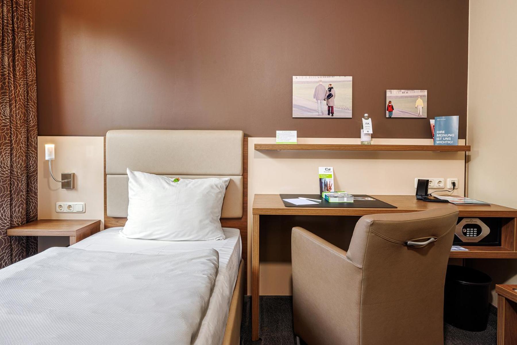 Genohotel Forsbach レスラート エクステリア 写真