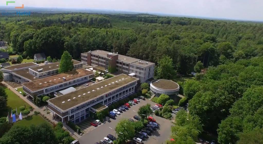 Genohotel Forsbach レスラート エクステリア 写真